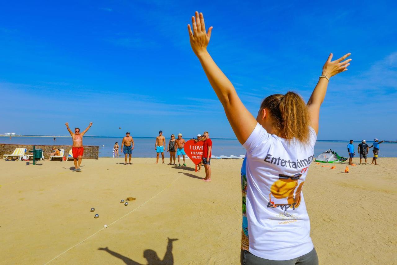 泰坦尼克号宫酒店 洪加達 外观 照片 Beach volleyball tournament