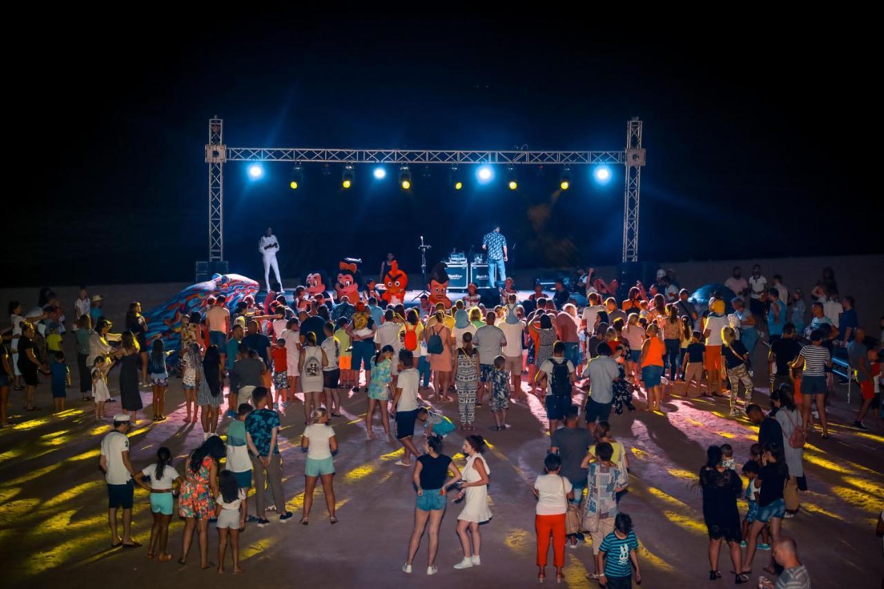 泰坦尼克号宫酒店 洪加達 外观 照片 The 2019 edition of the festival