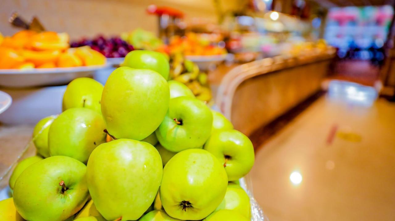 泰坦尼克号宫酒店 洪加達 外观 照片 Granny Smith apples